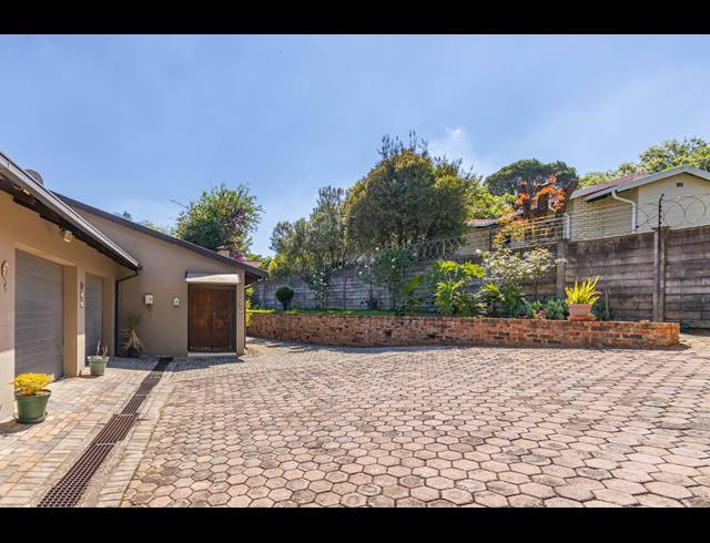 4 BEDROOM HOUSE FOR SALE IN BOSKRUIN
